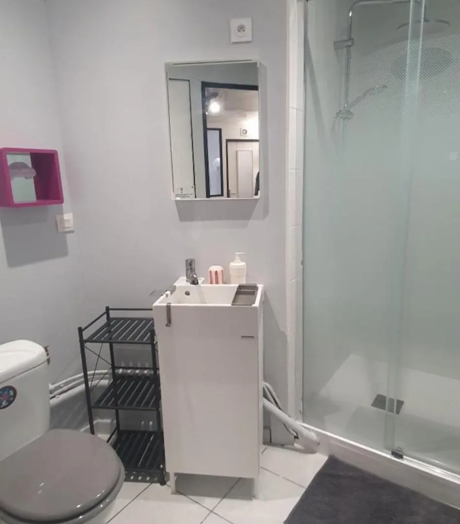 Appartement Chambres Privees Dans Maison Avec Jardin-Proche Ldlc-Groupama Stadium-Eurexpo Vaulx-en-Velin